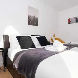 cozy-2-bed-apartment-in-central-london.brighton-hotels-england.com/