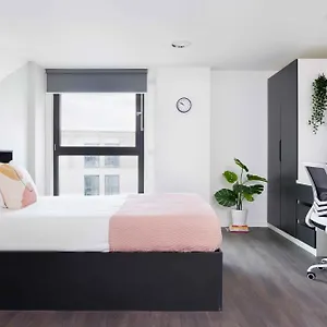 Joivy Trendy Units In Westfield-adults Only Apartamento